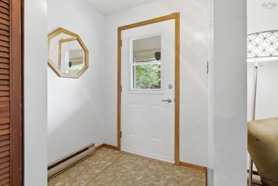 36 Anthony Avenue — photo 5