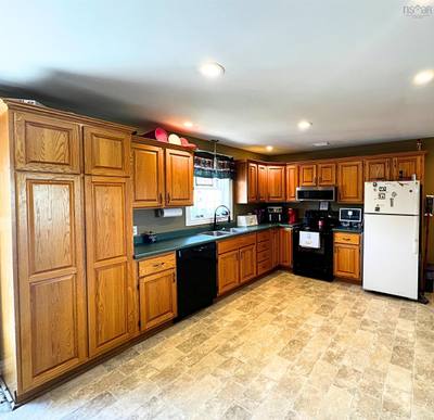 23 Deboer Drive — photo 3