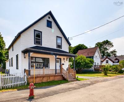 64 Centre Street — photo 2