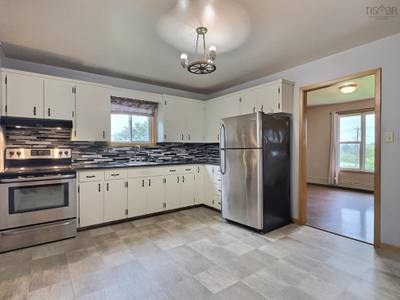 56 Lower Truro Road — photo 2