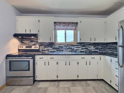 56 Lower Truro Road — photo 3
