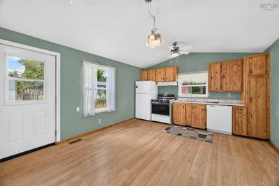 62 Chapel Street — photo 4