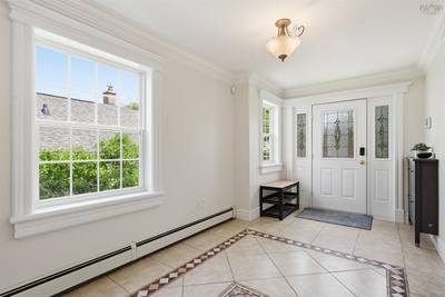 5743 Southwood Drive — photo 3
