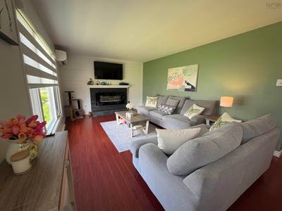 466 Martin Avenue — photo 7