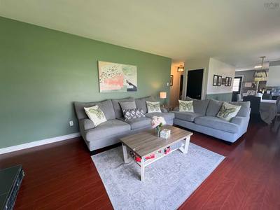 466 Martin Avenue — photo 8