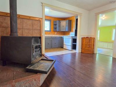 119 Hubley Road — photo 8