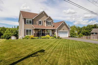 81 Terra Nova Drive — photo 2