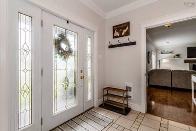 81 Terra Nova Drive — photo 3