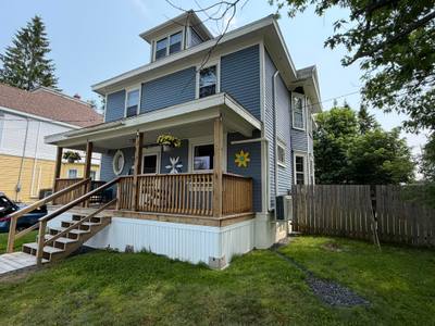470 Pleasant Street — photo 3