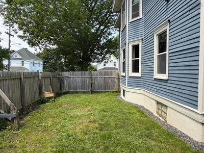 470 Pleasant Street — photo 7