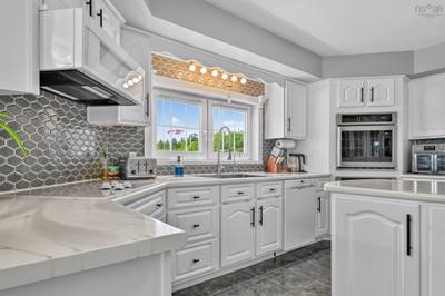 8265 West Bay Highway — photo 8