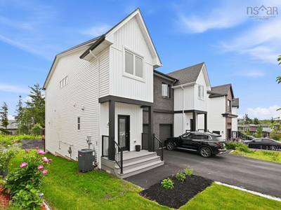 46 Elizabeth Doane Drive — photo 2
