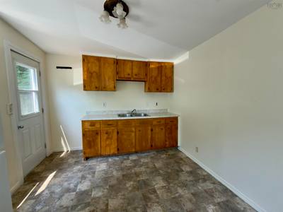 13 Chester Avenue — photo 2