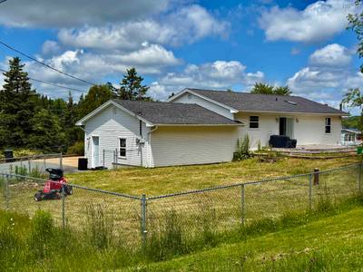 1 Whites Lake Avenue — photo 6