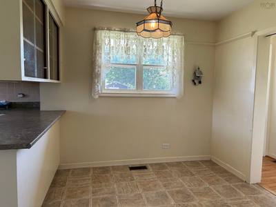 34 Stephen Avenue — photo 4