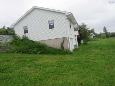 2274 South Main Street — photo 4