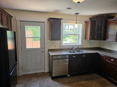 10 Hayley Lane — photo 8