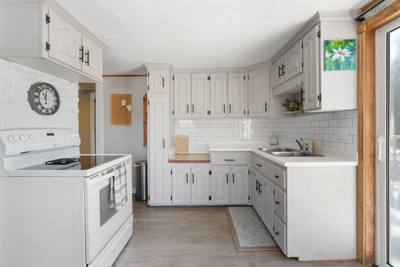 90 Oak Park Road — photo 4