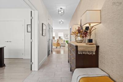 4 Crownridge Drive — photo 3