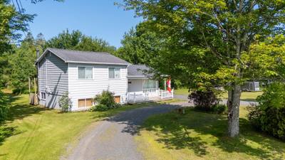 1301 Deep Hollow Road — photo 2