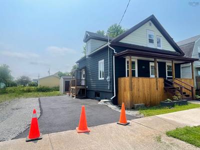 30 Wesley Street — photo 3