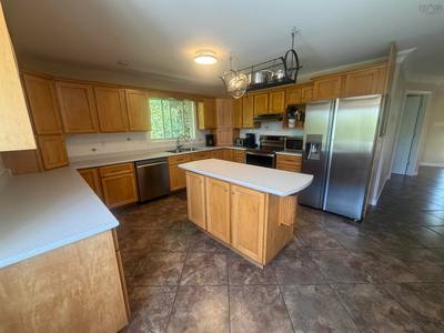 18 Behrent Court — photo 4