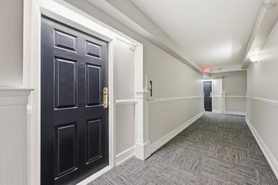 1041 Wellington Street #101 — photo 4