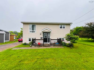 21 Snowden Avenue — photo 2