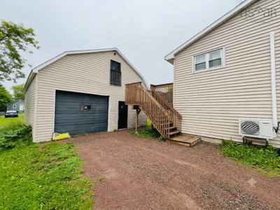 21 Snowden Avenue — photo 5