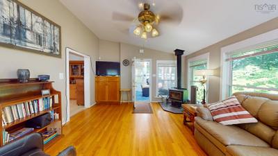 11 Parkview Road — photo 8