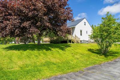 7793 Highway 7 — photo 2