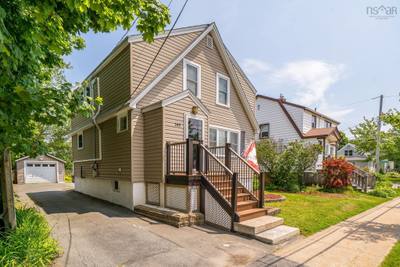 140 Victoria Road — photo 3