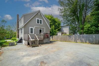 140 Victoria Road — photo 6