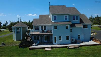 118 Spruce Court — photo 7