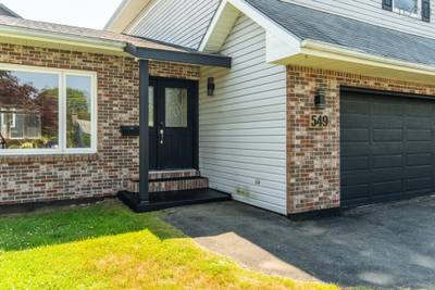 549 Brunswick Street — photo 3