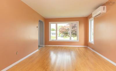 549 Brunswick Street — photo 5