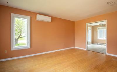 549 Brunswick Street — photo 7