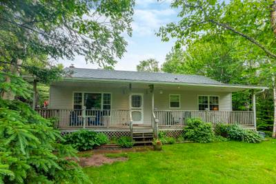 20 Willowdale Drive — photo 2