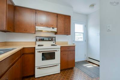 9 Holmes Hill Road — photo 5