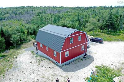 302 Port Latour Road — photo 2