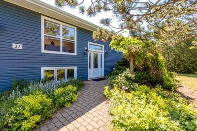 31 Grandview Drive — photo 2