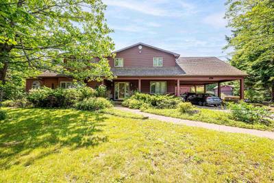 39 Cedar Drive — photo 2