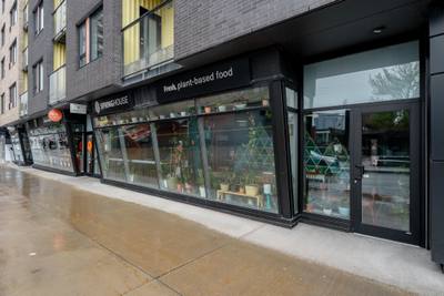 2290 Gottingen Street — photo 3
