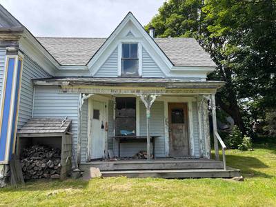 32 Wellington Street — photo 2