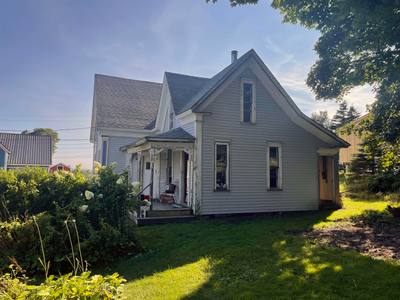 32 Wellington Street — photo 4