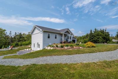 1241 Ketch Harbour Road — photo 4