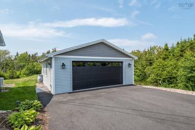 1241 Ketch Harbour Road — photo 6