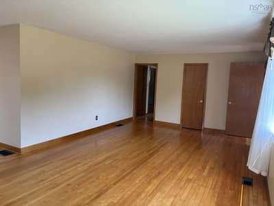 55 Churchill Street — photo 7