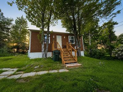 638 Alexandra Street — photo 3