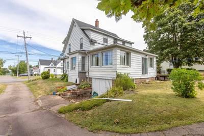 137 Main Street — photo 3